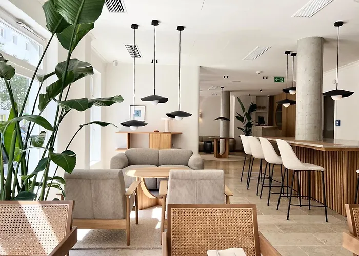 Adelante Boutique Hotel